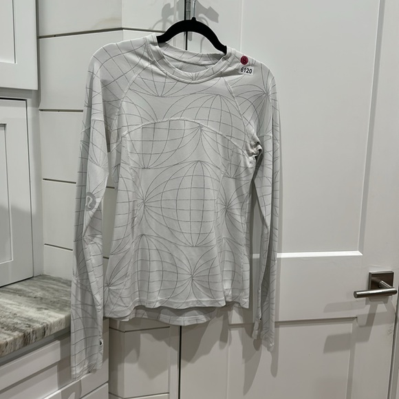 (6119/6120)  🍋 RARE LULULEMON Long Sleeve Sz 8 **RARE** - Picture 6 of 9
